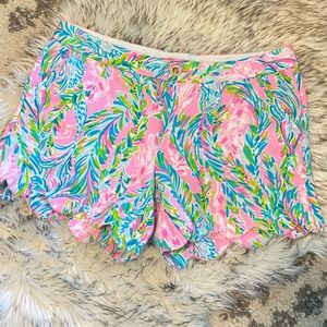 Lilly Pulitzer Mermaid Cove print scalloped shorts size 10